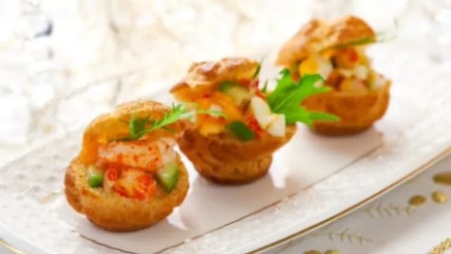 Delicioso hojaldre de puerros y gambas: receta fácil y rápida Delicioso hojaldre de puerros y gambas: receta fácil y rápida