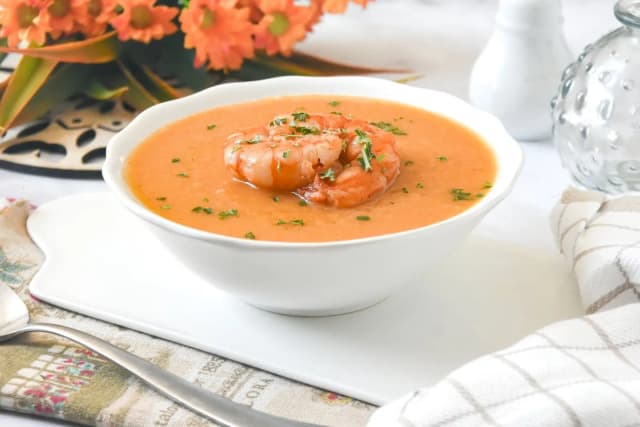 Deliciosa crema de marisco para Navidad que sorprenderá a tus invitados Deliciosa crema de marisco para Navidad que sorprenderá a tus invitados