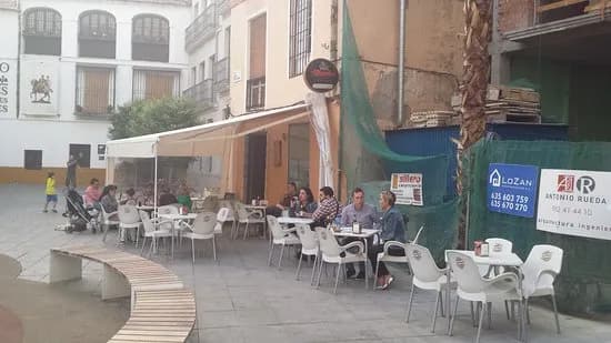 La Esquinita de la Gamba: Deliciosas tapas y mariscos en Málaga La Esquinita de la Gamba: Deliciosas tapas y mariscos en Málaga