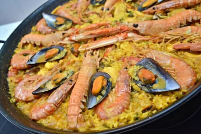 Receta de paella de marisco fácil y deliciosa para sorprender a todos Receta de paella de marisco fácil y deliciosa para sorprender a todos